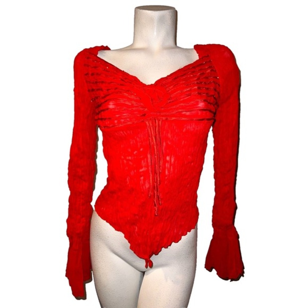 New SEESSEL Top Women's Size M Red Beaded V-neck Belled Sleeve Crinkle Shirt